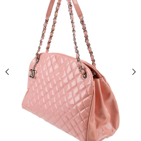 Chanel Blush Quilted Shoulder Bag - Picture 6 of 7